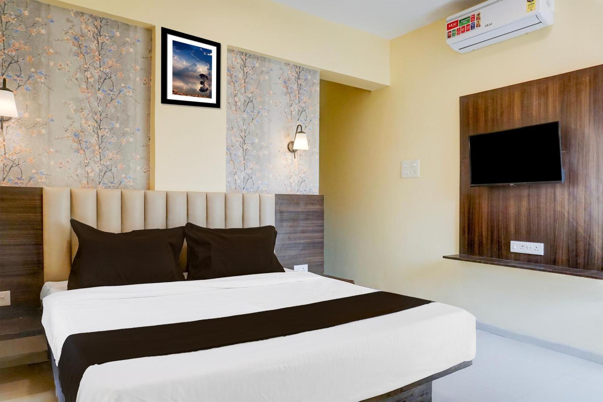 Hotel Super Collection O Veerbhadra Nagar Baner à Méribel Village Extérieur photo