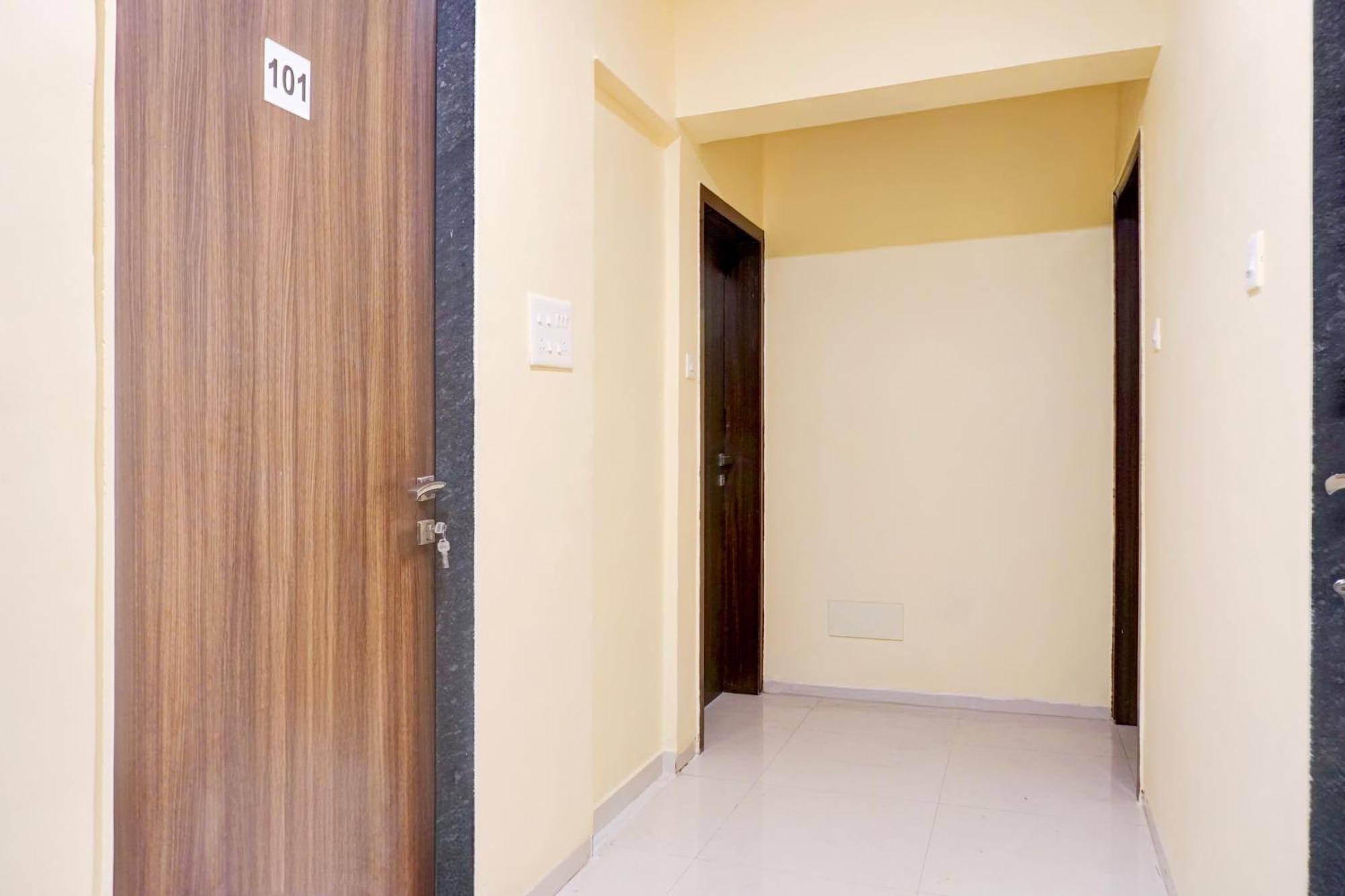 Hotel Super Collection O Veerbhadra Nagar Baner à Méribel Village Extérieur photo