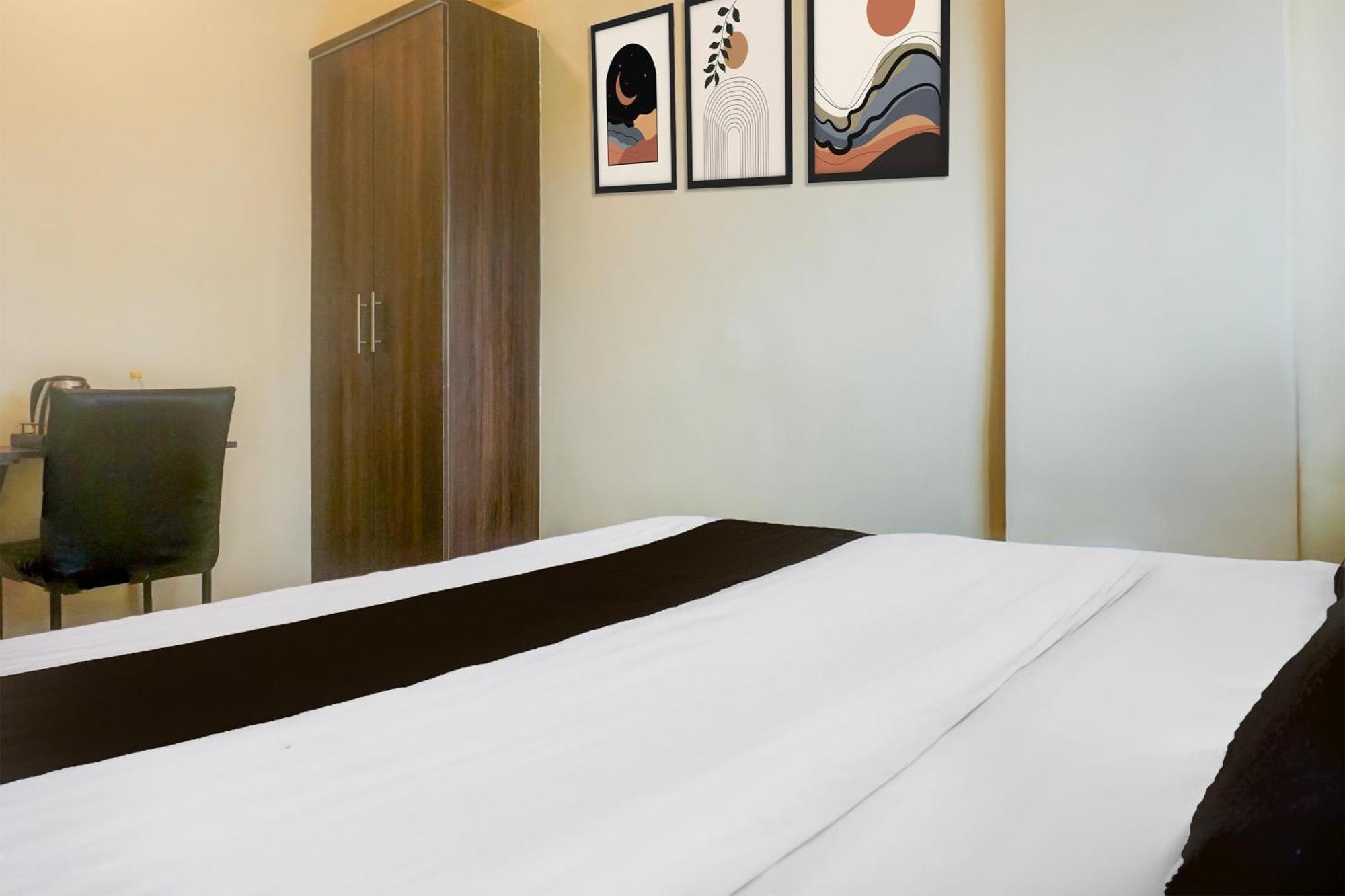 Hotel Super Collection O Veerbhadra Nagar Baner à Méribel Village Extérieur photo