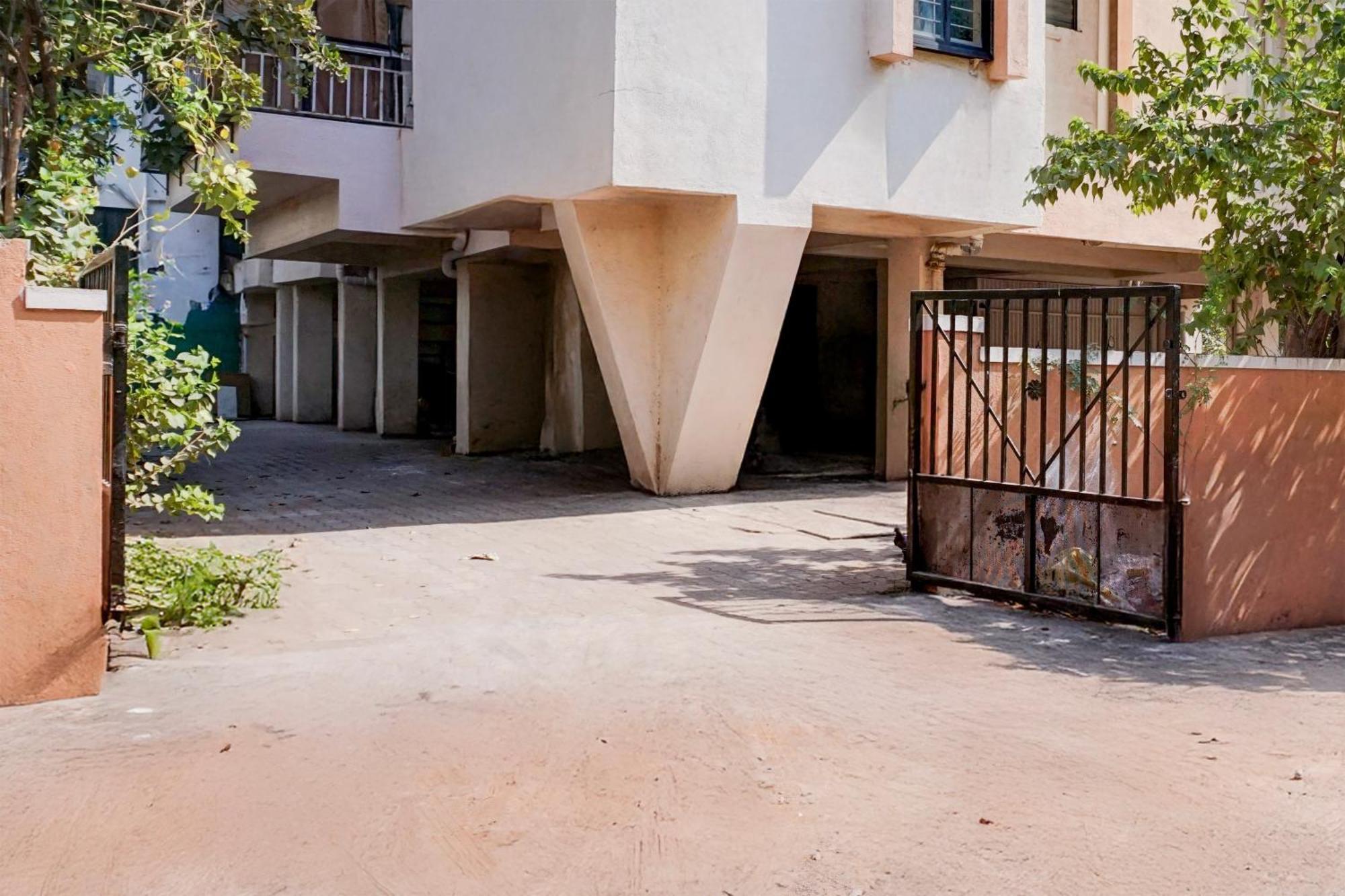 Hotel Super Collection O Veerbhadra Nagar Baner à Méribel Village Extérieur photo